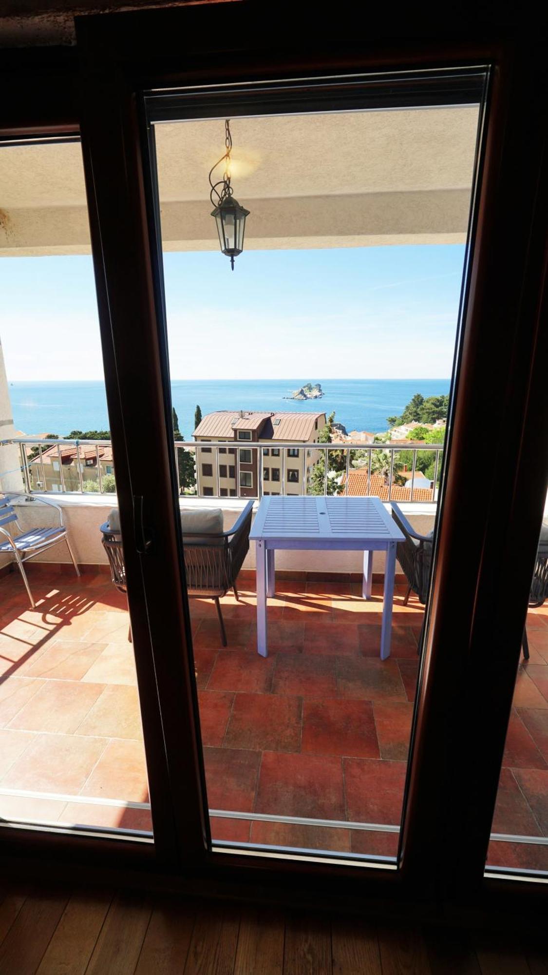 Medin Apartments Bluvista Petrovac na moru Exterior foto